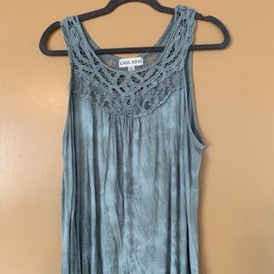 Sleeveless blouse